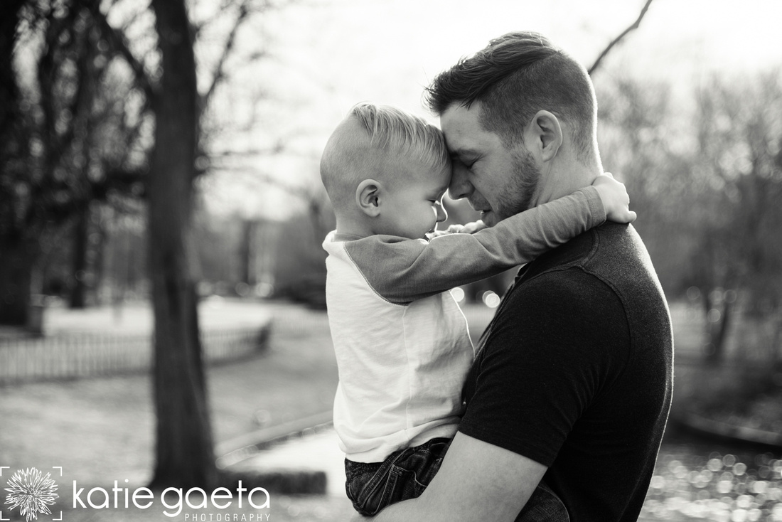 Katie Gaeta Photography Lifestyle Family Embrace Hug St. Louis Lafayette Square Park