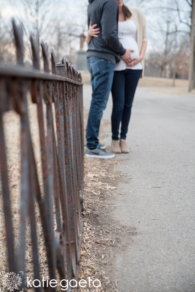 Katie Gaeta Photography Lifestyle Maternity Baby Bump St. Louis Lafayette Square Park