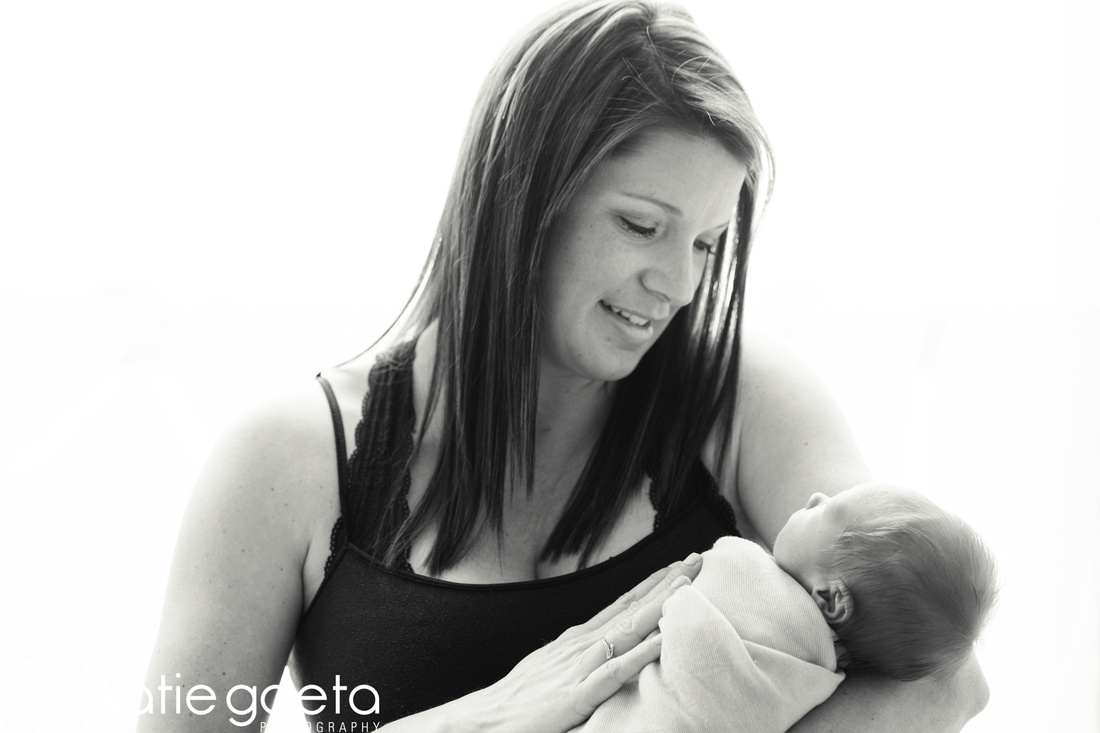 Katie Gaeta Photography Fresh 48 Documentary St. Louis MoBap Hospital Newborn Postpartum