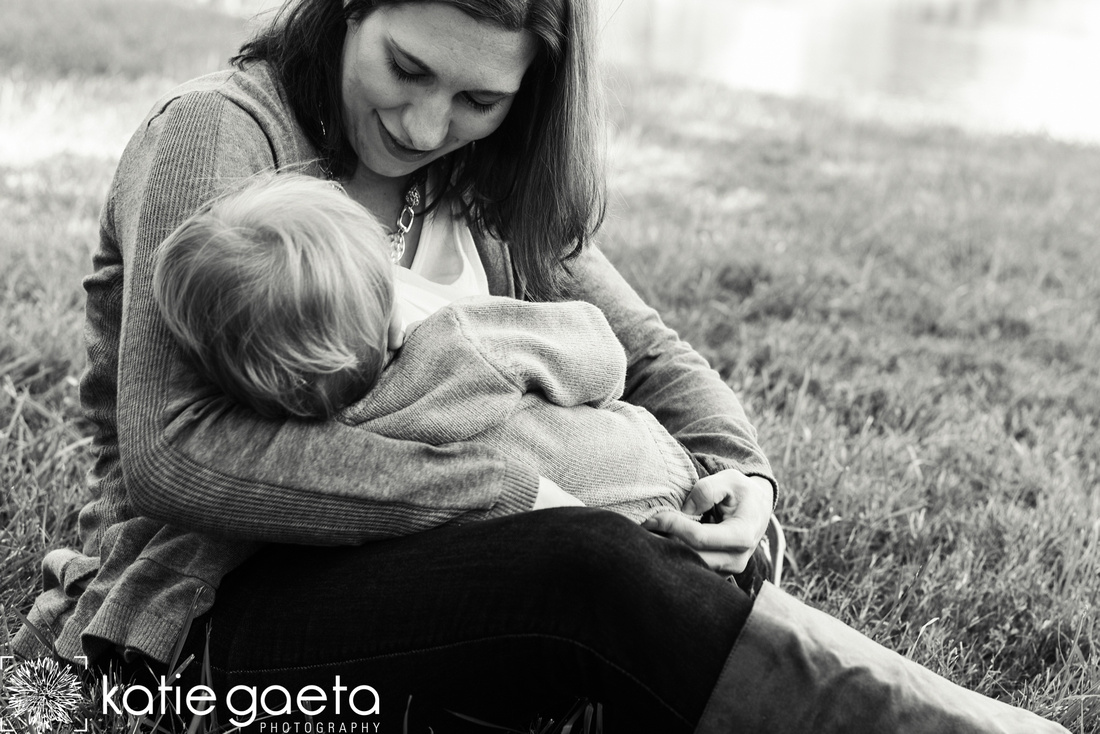 Katie Gaeta Photography Documentary St. Louis Baby Breastfeeding Nursing