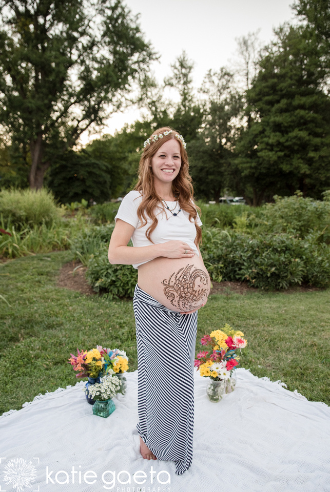 Katie Gaeta Photography St. Louis Documentary Birth Preparation Maternity Labor and Delivery Birthing Center