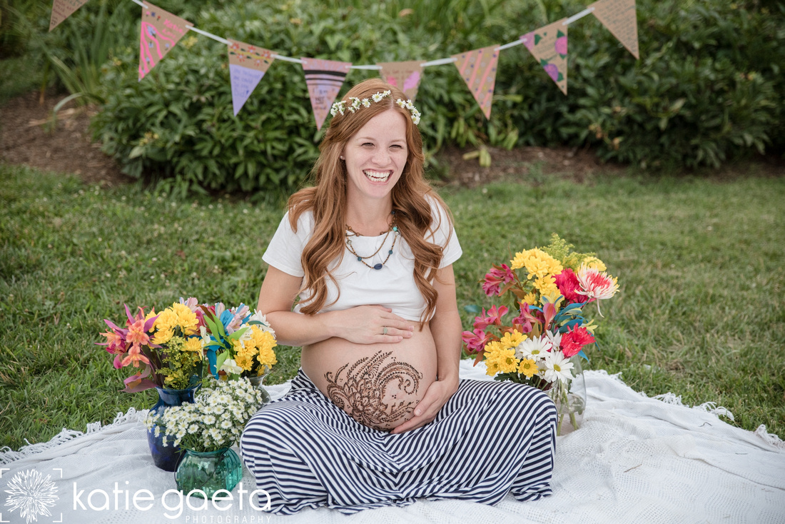 Katie Gaeta Photography St. Louis Documentary Birth Preparation Maternity Labor and Delivery Birthing Center Doula Sisters