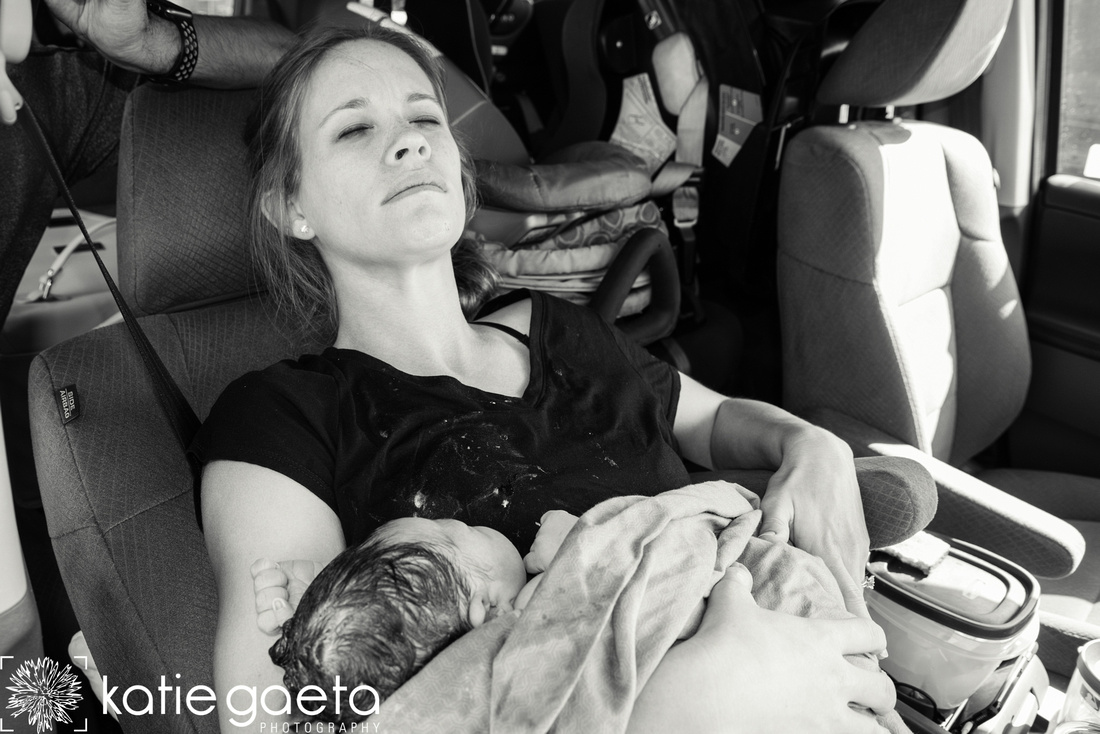 Katie Gaeta Photography St. Louis Documentary Pregnant Newborn Birth Hypnobabies Vernix 