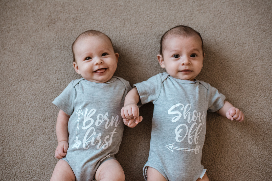 Katie Gaeta Photography St. Louis, MO family baby breastfeeding documentary photographer